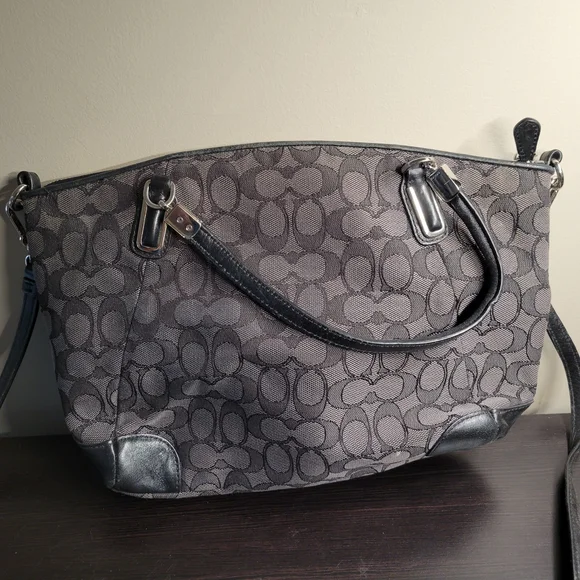 Coach Signature Gray Handbag - Picture 5 of 13